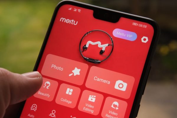 Alibaba and Meitu Announce US$250 Million Deal, Sign Cloud Partnership